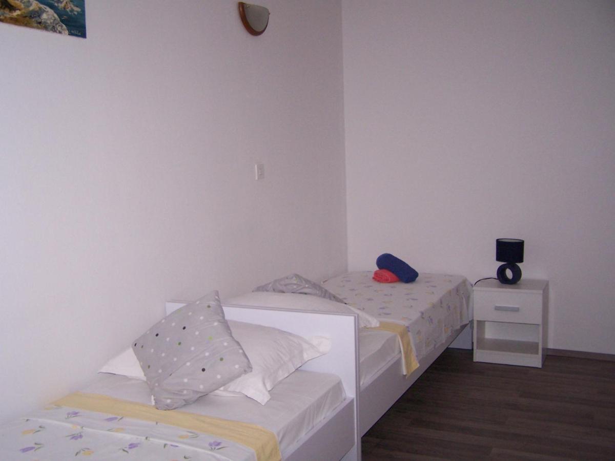 Apartments Sestan Novalja Exterior foto